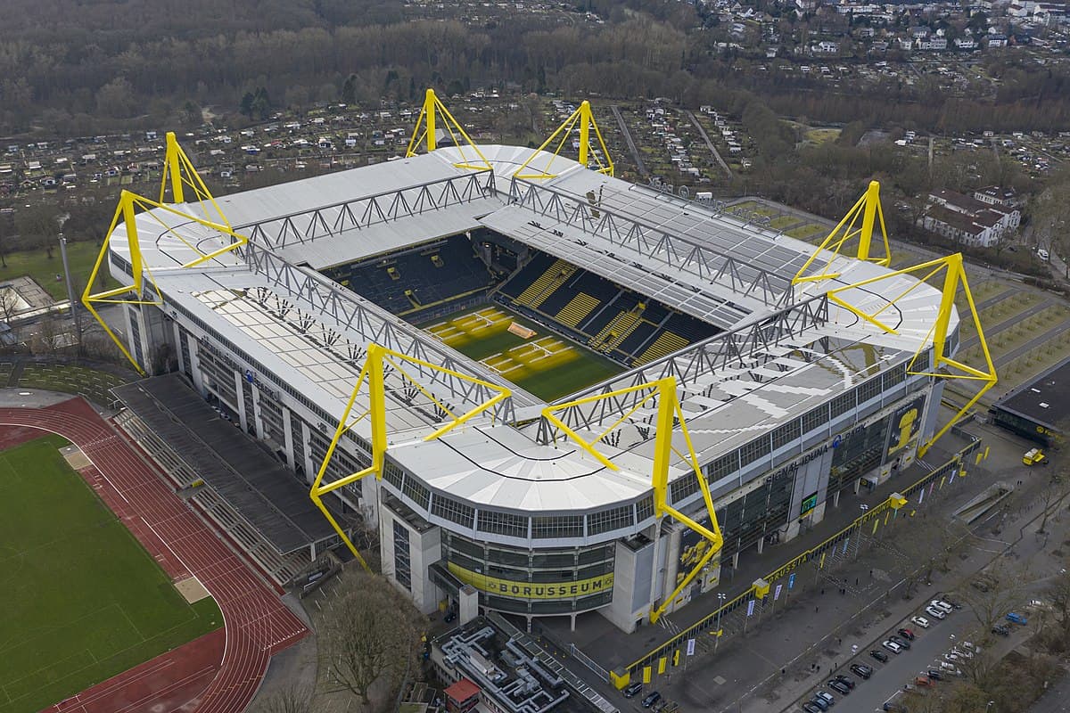 #10 Signal Iduna Park image